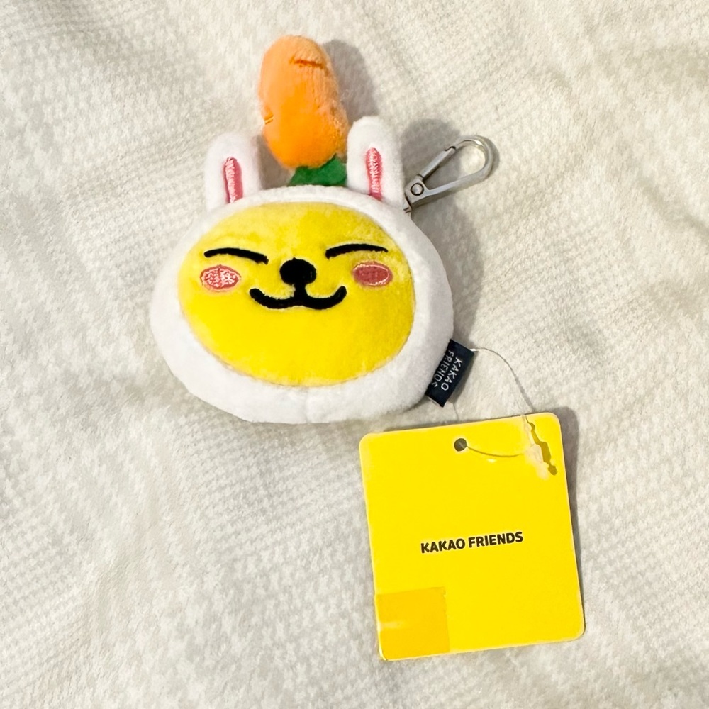 BNWT Official Licensed Kakao Friends “Muzi” the Radish Rabbit Keychain 🐰🥕